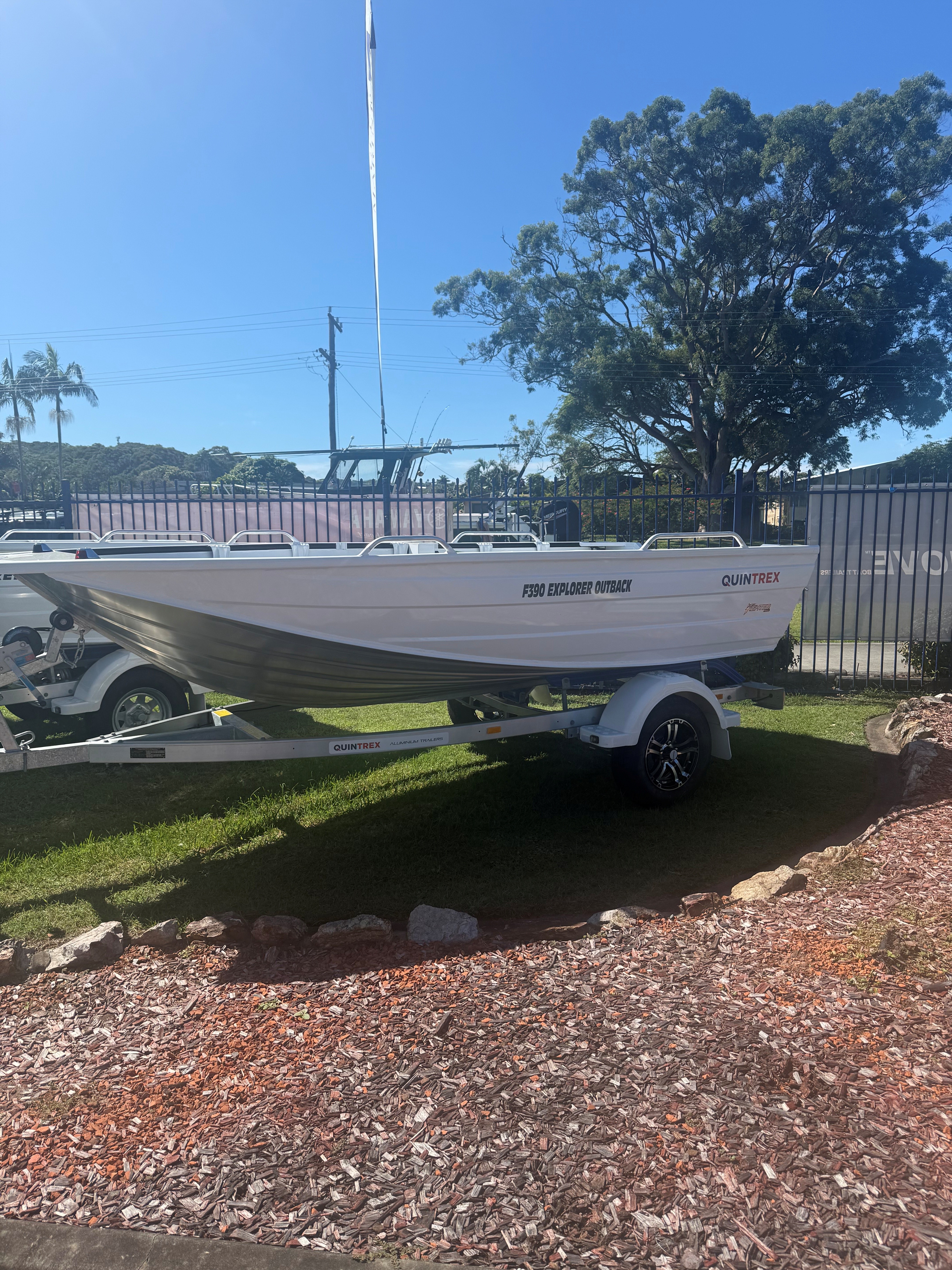F390 Outback Explorer
